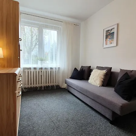Mieszkanie Niedaleko Plazy - Wyscigi Apartment